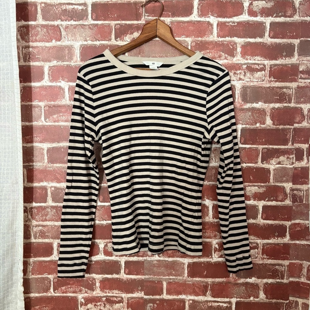 H&M Black and Cream Striped Long Sleeve Top